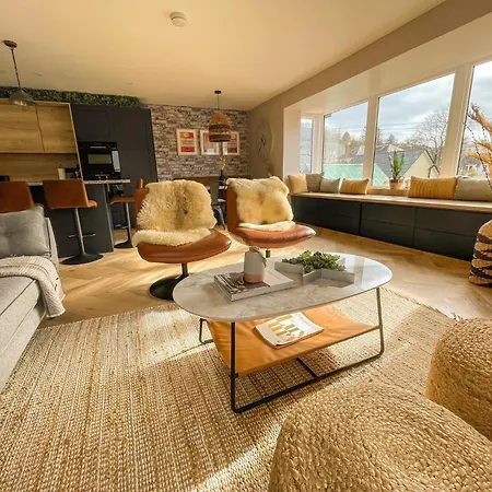 Stylish, Central Home With Open-Plan Living Fort William Exterior photo
